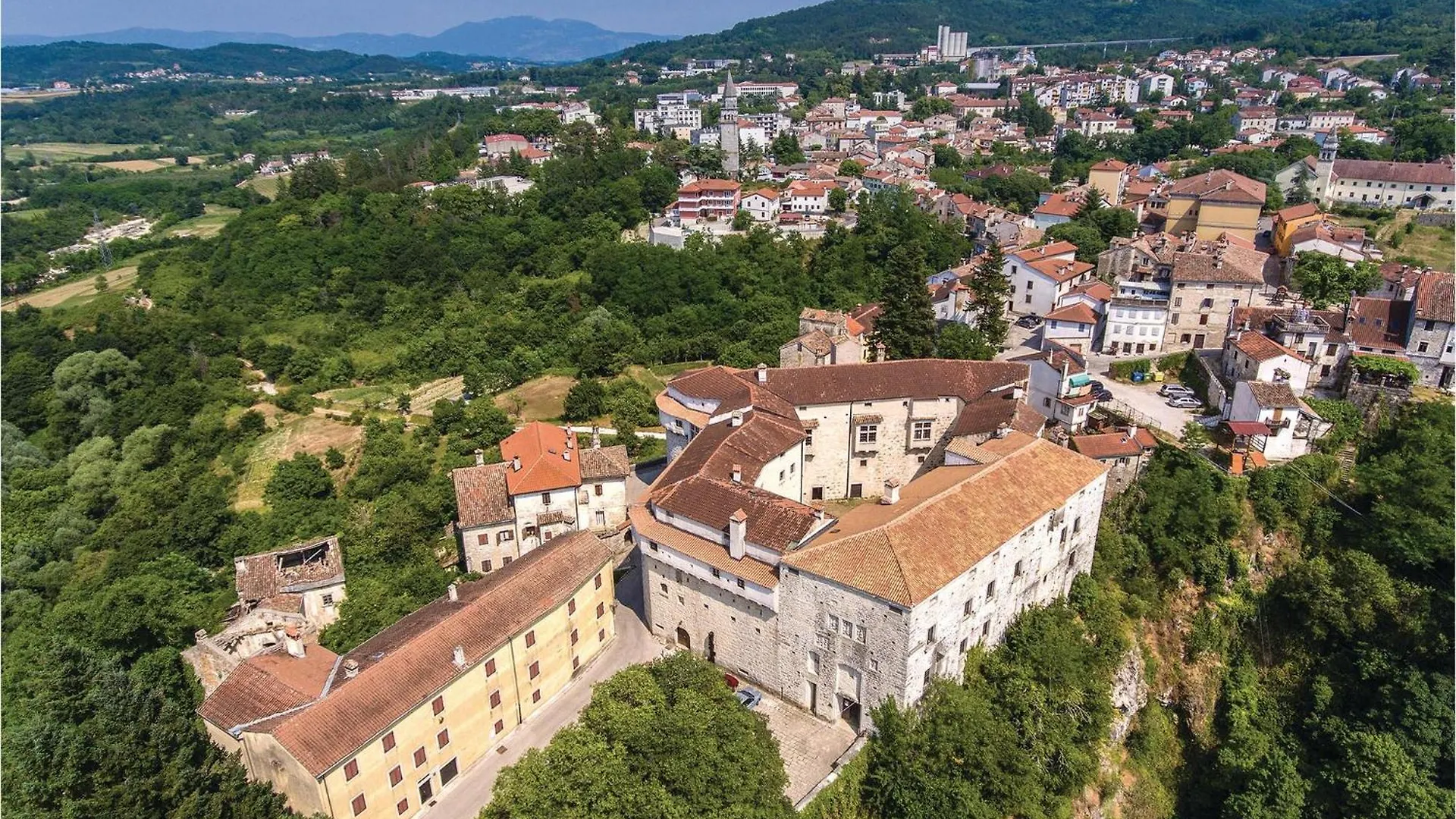 Amazing Apartment In Pazin With Wifi Katun Lindarski